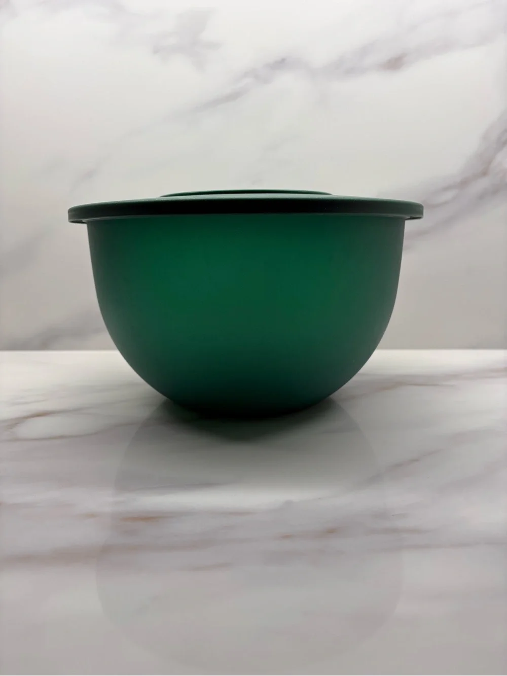 New Tupperware Green Mixing Bowl with Lid